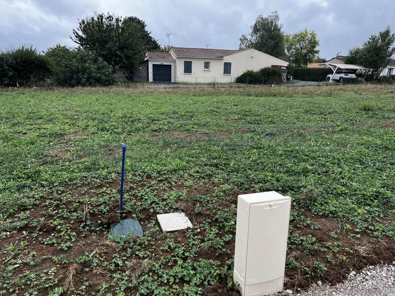 Vente Terrain TESSON - -686 m² - (17460)