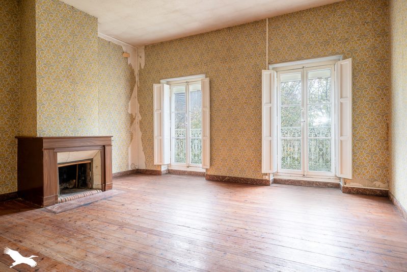 Vente Maison PONS - 8 pièces -242 m² - (17800)