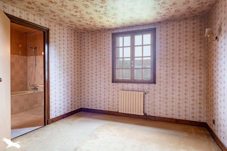 Vente Maison PONS - 8 pièces -242 m² - (17800)