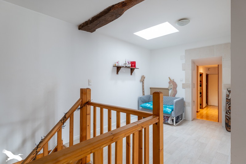 Vente Maison ECHEBRUNE - 6 pièces -161 m² - (17800)
