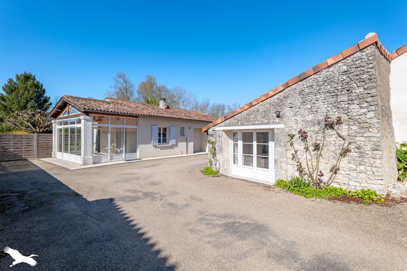 Vente Maison PERIGNAC - 4 pièces -136 m² - (17800)