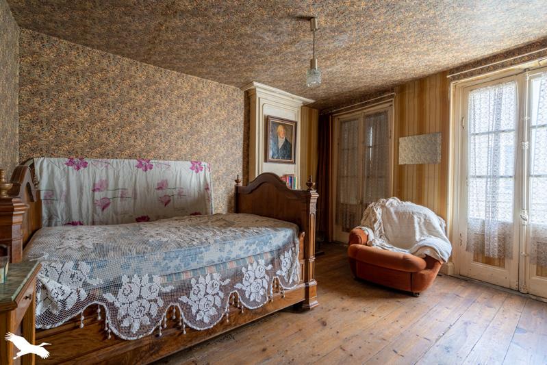 Vente Maison PONS - 7 pièces -179 m² - (17800)