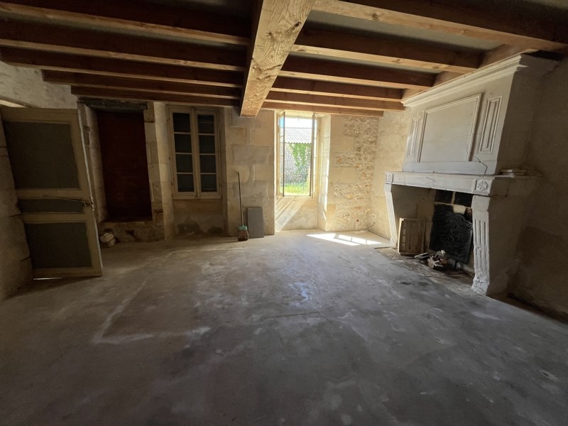 Vente Maison CHAMPAGNOLLES - 4 pièces -107 m² - (17240)