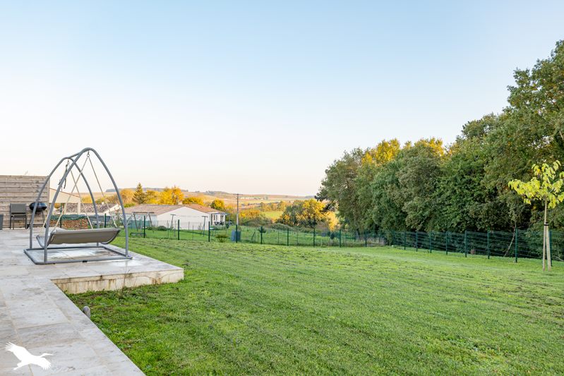 Vente Maison AVY - 4 pièces -133 m² - (17800)