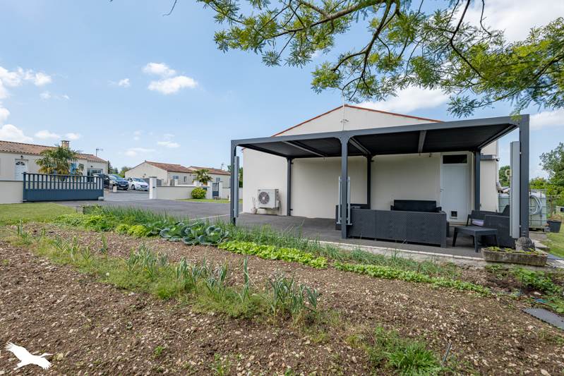 Vente Maison BELLUIRE - 4 pièces -103 m² - (17800)