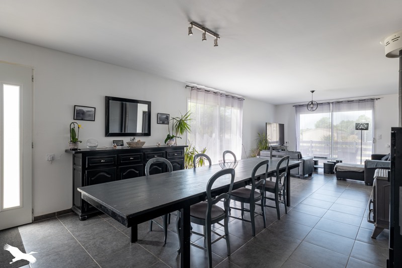 Vente Maison BELLUIRE - 4 pièces -103 m² - (17800)