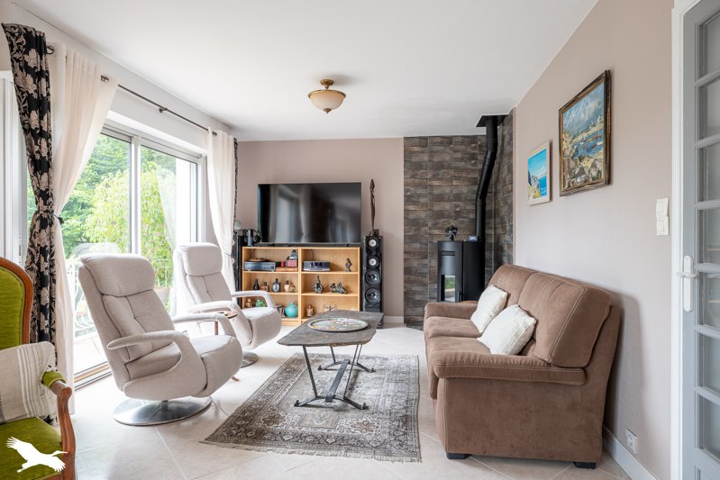 Vente Maison PERIGNAC - 6 pièces -174 m² - (17800)