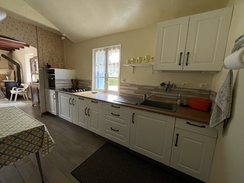 Vente Maison Saint-Quantin-de-Rançanne - 4 pièces -99 m² - (17800)