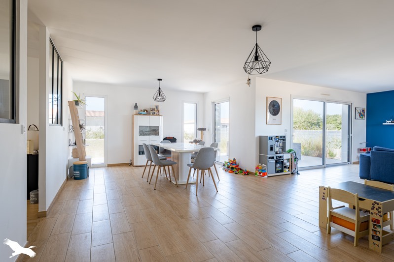 Vente Maison ROUFFIAC - 6 pièces -203 m² - (17800)