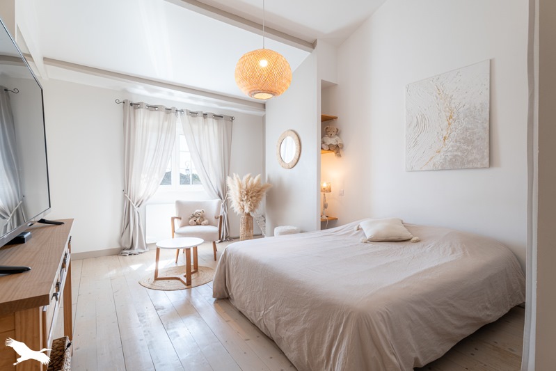 Vente Maison MONTILS - 7 pièces -158 m² - (17800)