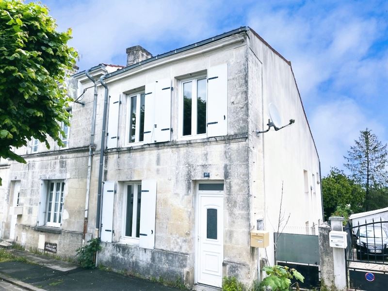 Maison 5 pièces 97 m² · à Pons · 97 m² · 110 000 €