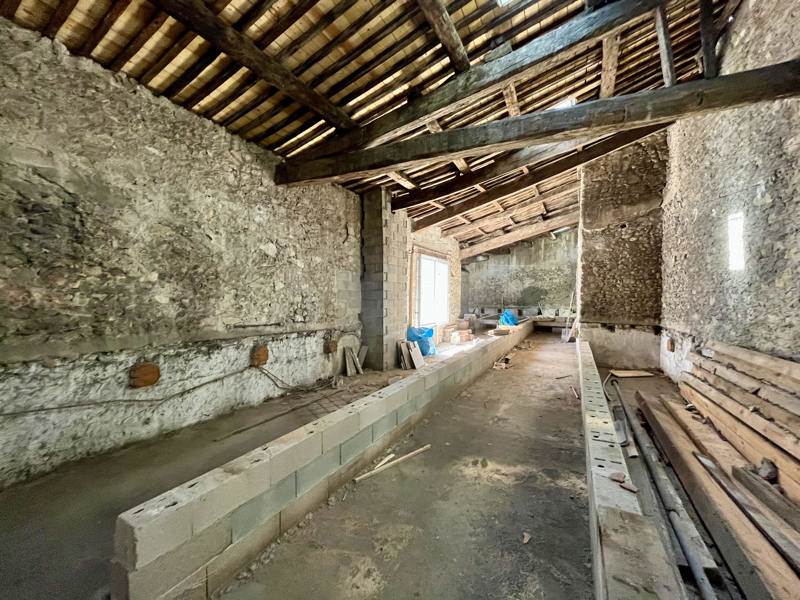 Vente Immeuble GIGNAC - -  242 m² - (34150)