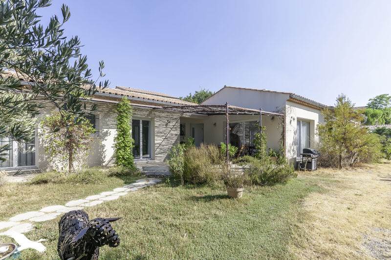 Vente Maison MONTPEYROUX - 6 pièces -152 m² - (34150)