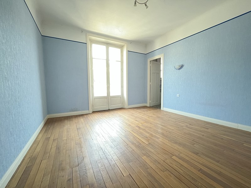 Vente Appartement TULLE - 5 pièces -106 m² - (19000)