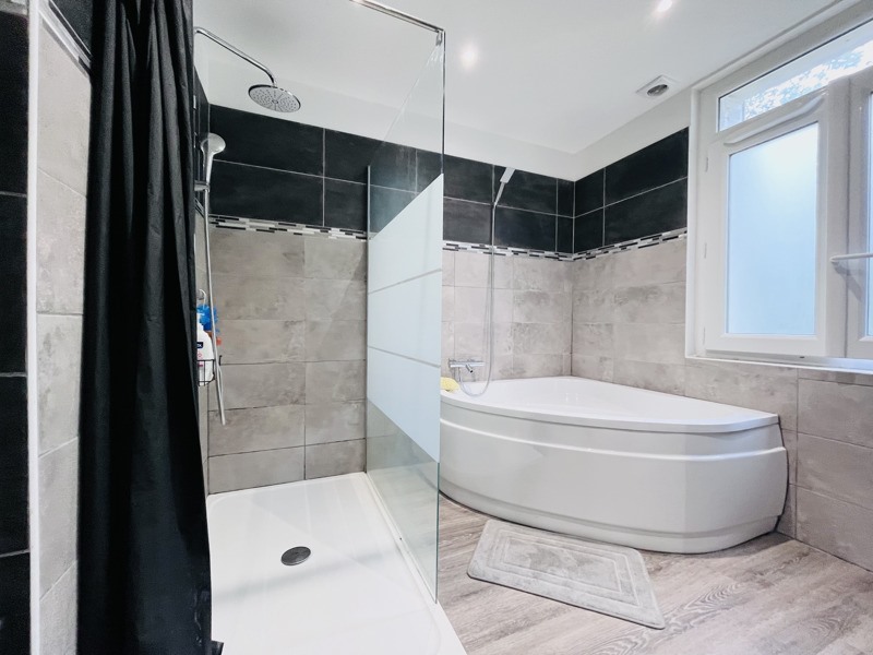 Vente Appartement TULLE - 5 pièces -121 m² - (19000)
