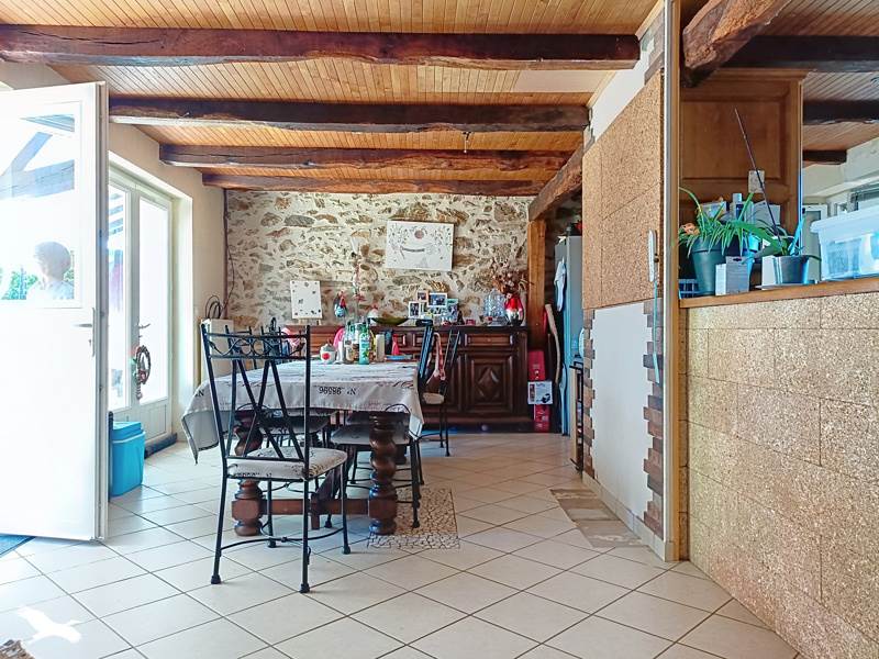 Vente Maison LES ANGLES SUR CORREZE - 5 pièces -138 m² - (19000)