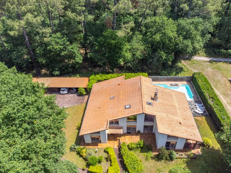 Vente Maison CESTAS - 7 pièces -265 m² - (33610)