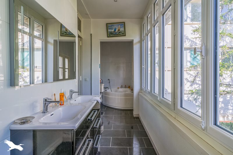Vente Appartement BORDEAUX - 5 pièces -105 m² - (33000)