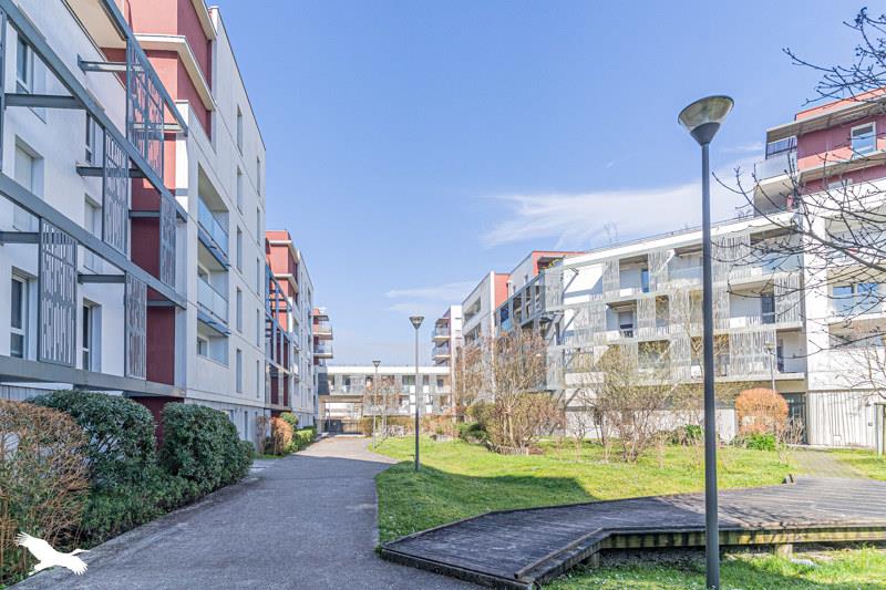Vente Appartement BORDEAUX - 2 pièces -45 m² - (33000)