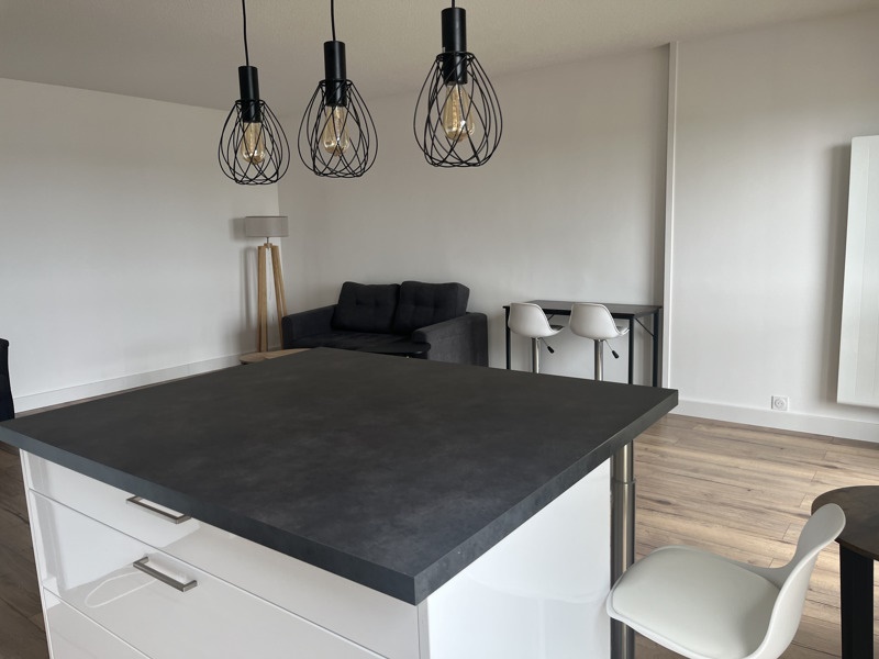 Vente Appartement BORDEAUX - 2 pièces -53 m² - (33000)