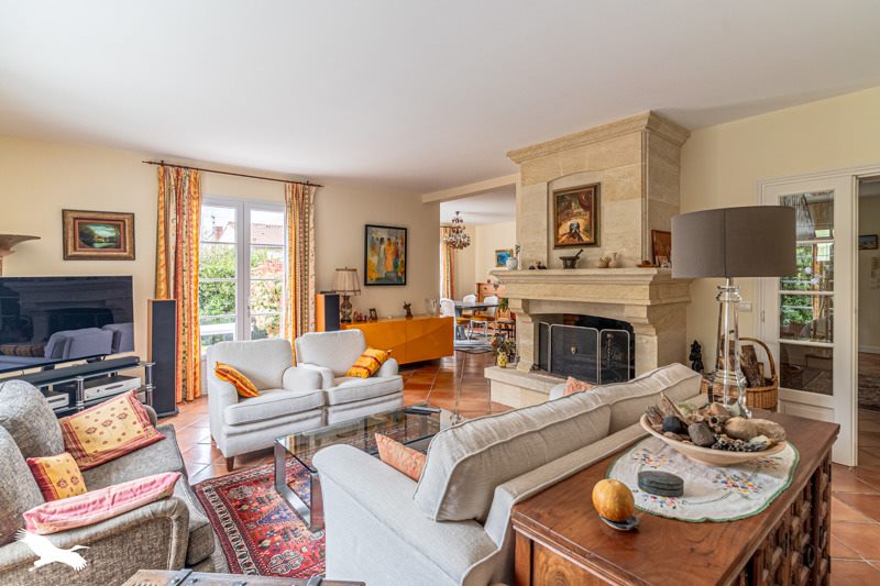 Vente Maison BORDEAUX - 5 pièces -160 m² - (33000)