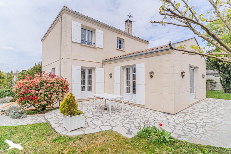 Vente Maison BORDEAUX - 5 pièces -160 m² - (33000)