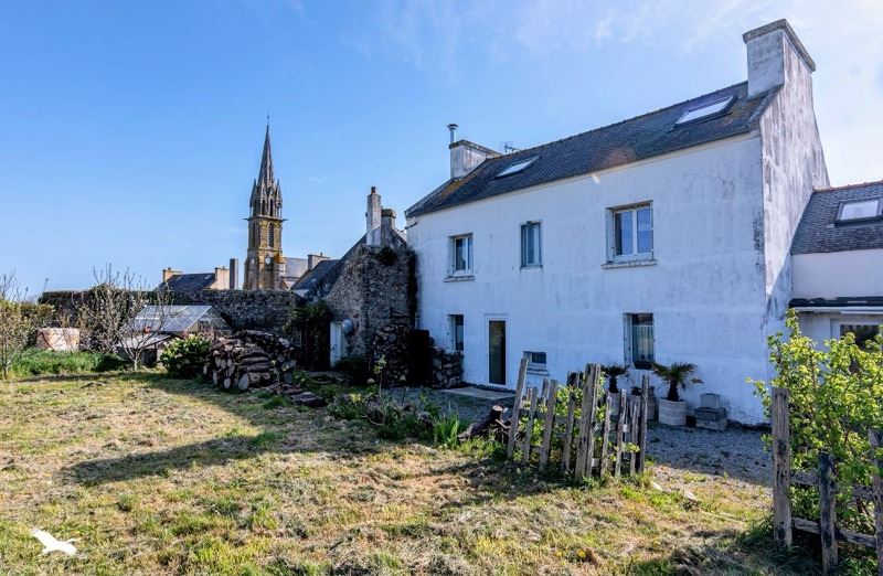 Vente Maison LANDUNVEZ - 8 pièces -150 m² - (29840)