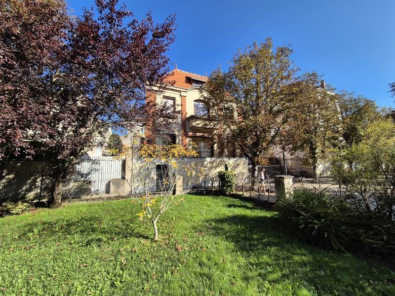 Maison 7 pièces 180 m² · à Cahors · 180 m² · 265 500 €