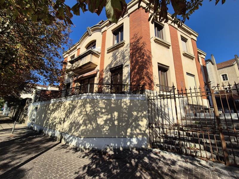 Vente Maison CAHORS - 7 pièces -180 m² - (46000)