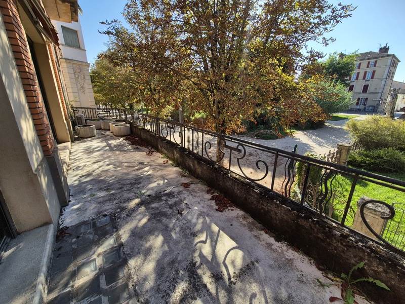 Vente Maison CAHORS - 7 pièces -180 m² - (46000)