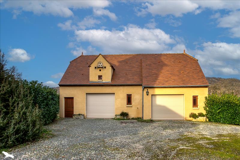 Vente Maison CONCORES - 12 pièces -260 m² - (46310)