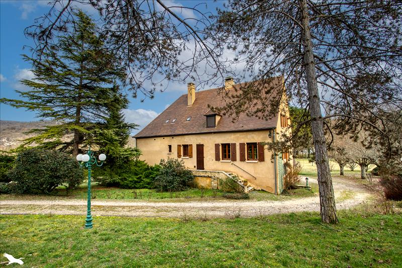 Vente Maison CONCORES - 12 pièces -260 m² - (46310)