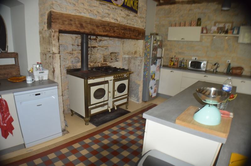 Vente Maison Saint-Germain-du-Bel-Air - 3 pièces -95 m² - (46310)