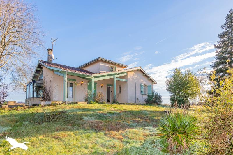 Vente Maison POUYLEBON - 4 pièces -115 m² - (32320)