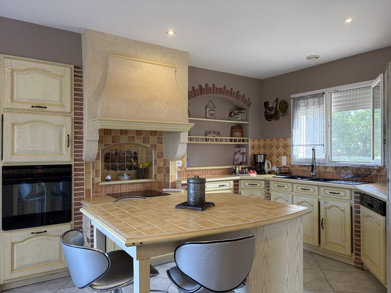 Vente Maison Saint-Maur - 6 pièces -176 m² - (32300)