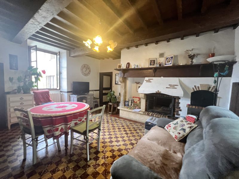Vente Maison Aux-Aussat - 6 pièces -240 m² - (32170)