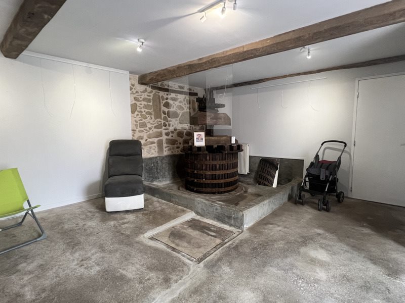 Vente Maison Aux-Aussat - 6 pièces -240 m² - (32170)