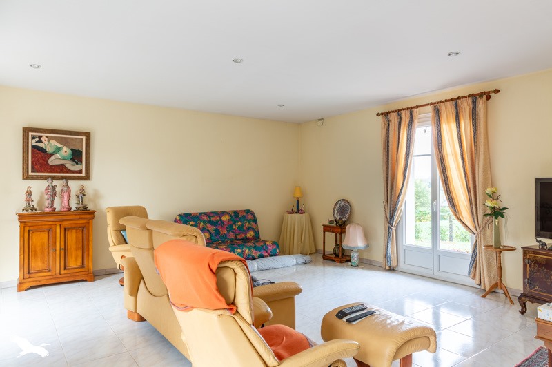 Vente Maison USSAC - 6 pièces -181 m² - (19270)