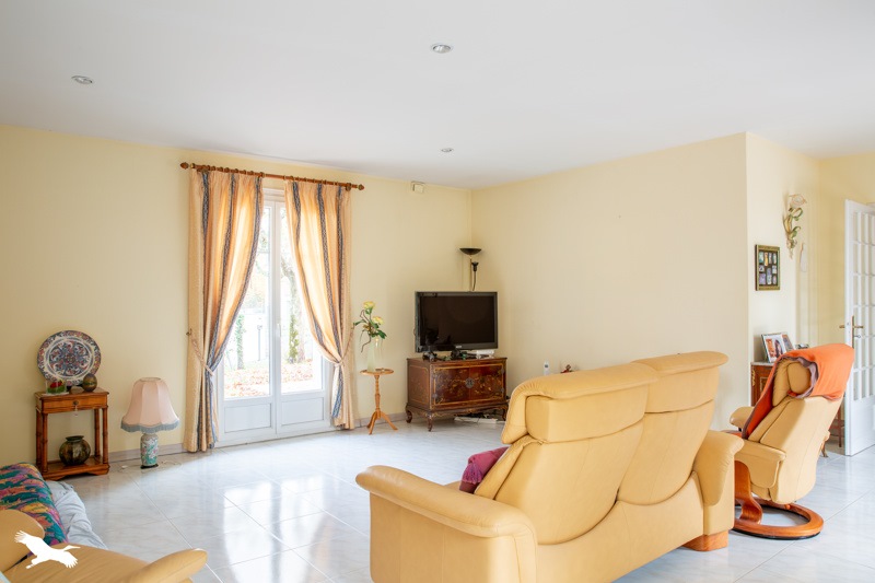 Vente Maison USSAC - 6 pièces -181 m² - (19270)