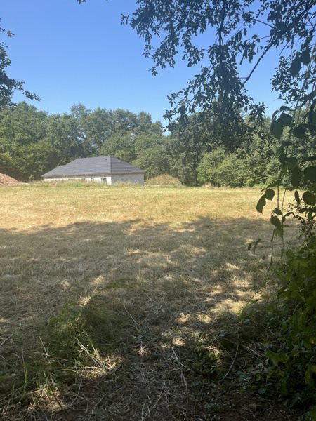 Vente Terrain BRIVE LA GAILLARDE - -1300 m² - (19100)