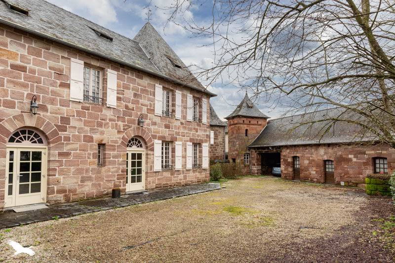 Vente Maison VARETZ - 24 pièces -1 100 m² - (19240)