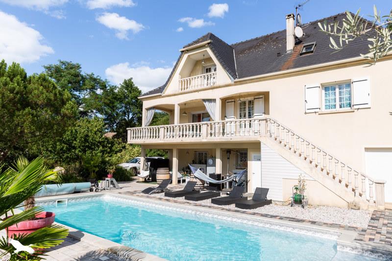 Vente Maison USSAC - 7 pièces -183 m² - (19270)