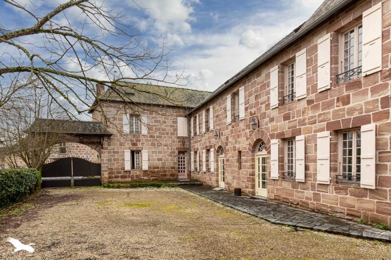 Vente Grange VARETZ - 15 pièces -500 m² - (19240)