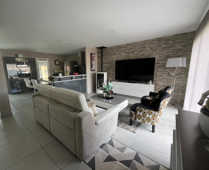 Vente Maison VARETZ - 6 pièces -154 m² - (19240)