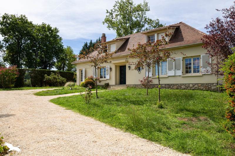 Vente Maison VARETZ 19240 4 pièces - 145 m²