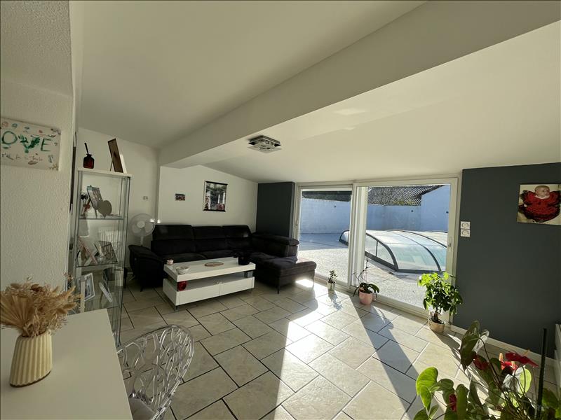 Vente Maison VERTHEUIL - 5 pièces -102 m² - (33180)