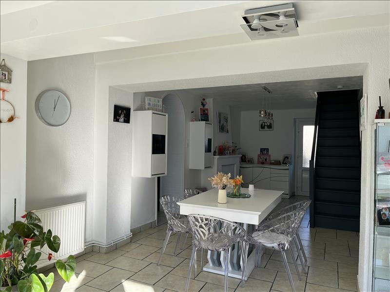 Vente Maison VERTHEUIL - 5 pièces -102 m² - (33180)