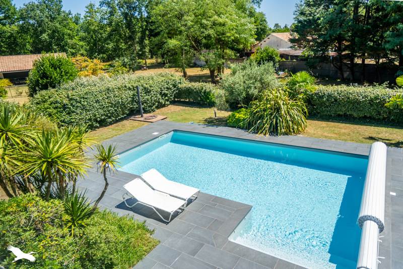 Vente Maison VENDAYS MONTALIVET - 8 pièces -300 m² - (33930)