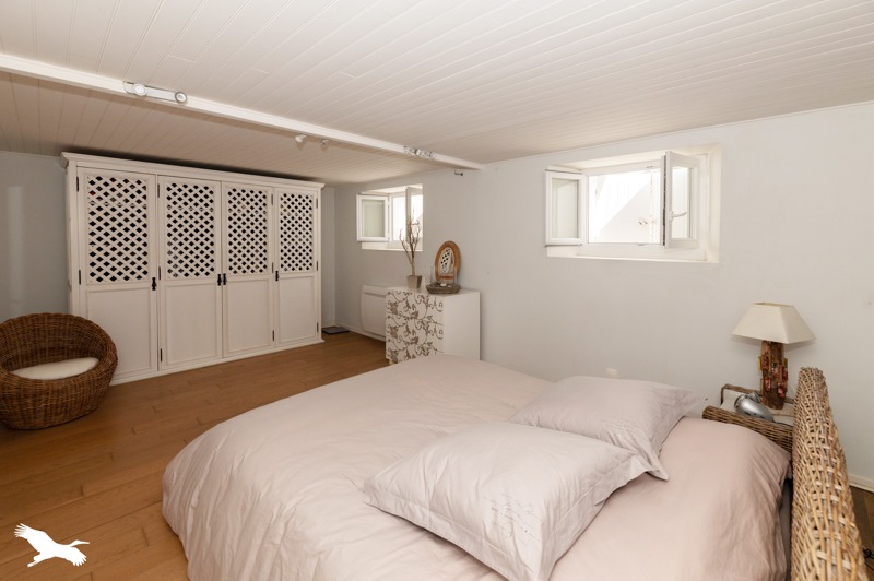 Vente Maison ST SEURIN DE CADOURNE - 6 pièces -137 m² - (33180)