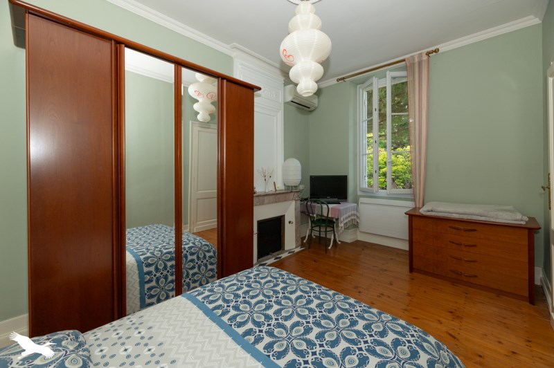 Vente Maison ST SEURIN DE CADOURNE - 6 pièces -137 m² - (33180)